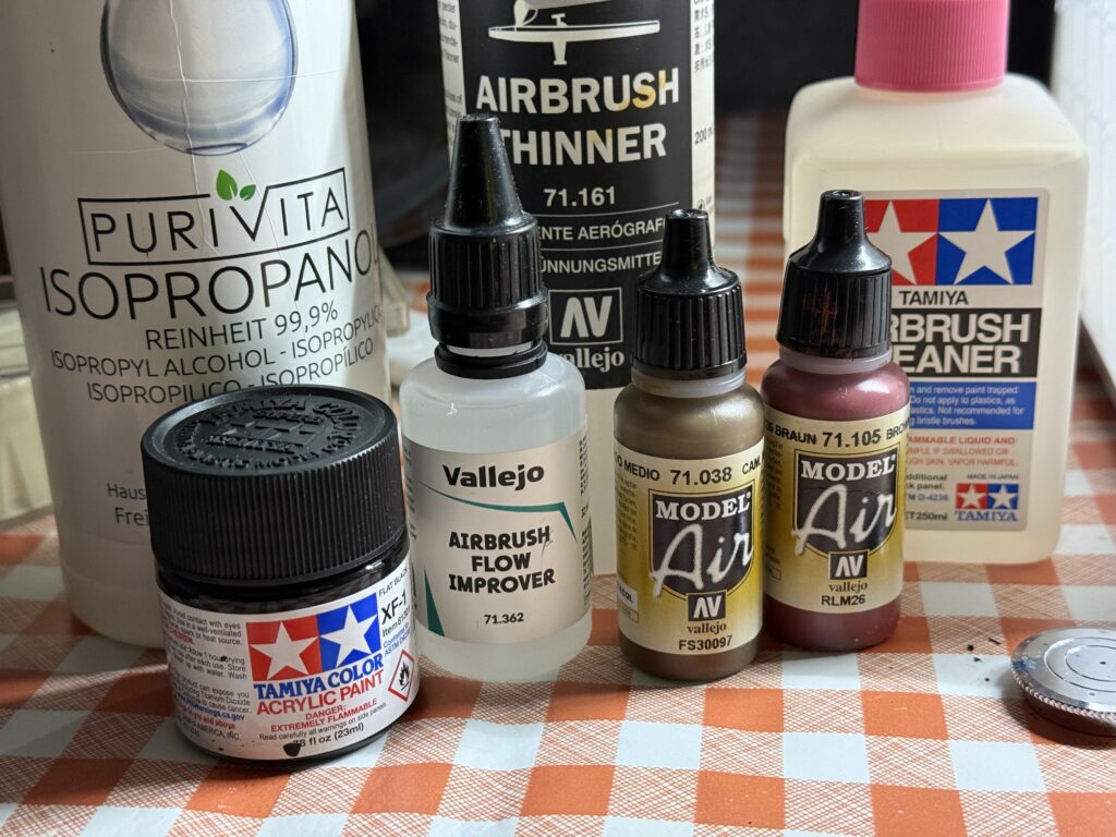Painting N scale freight cars: Airbrush colors and auxiliaries