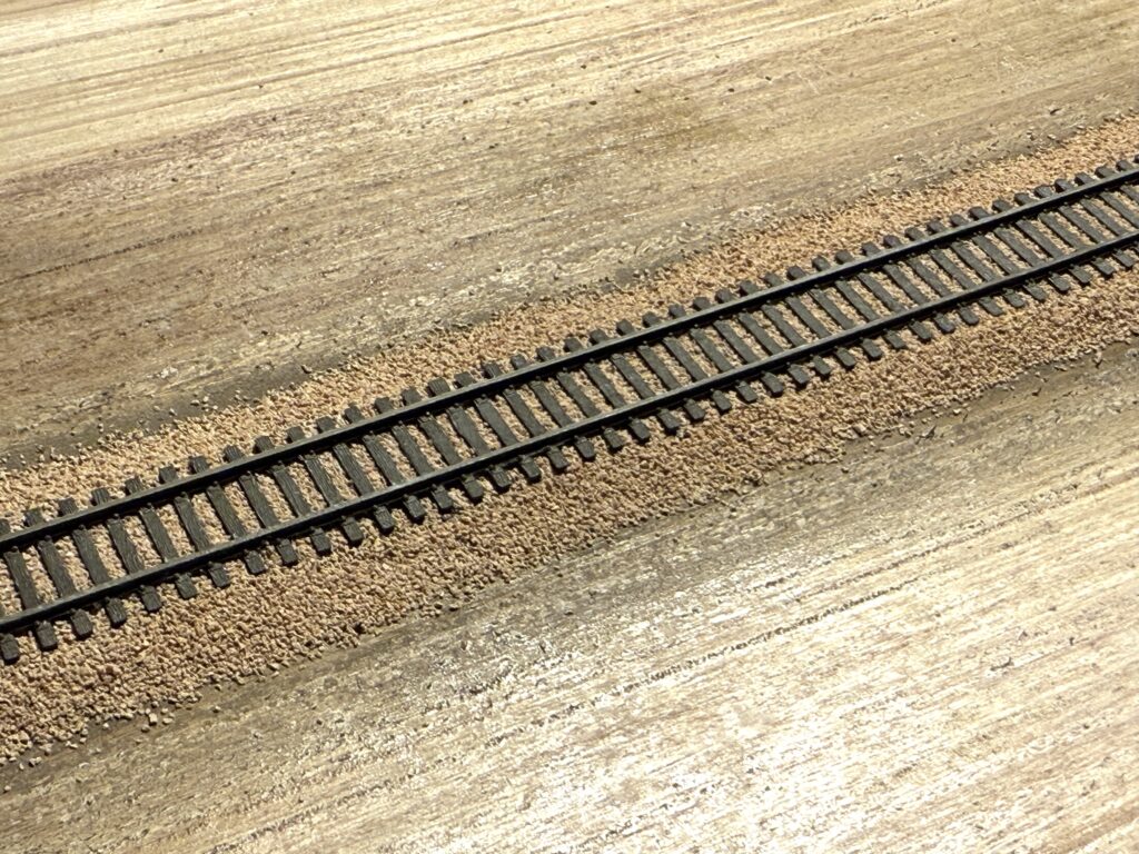 N scale diorama, a much better ballasting job.