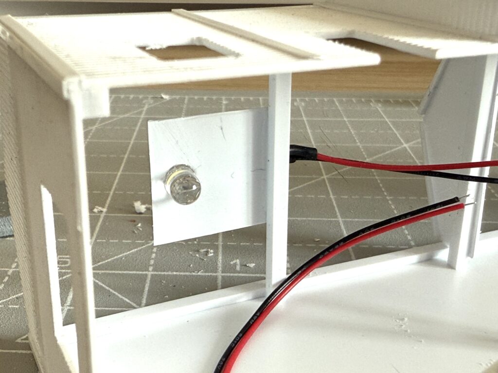 Scratchbuilding a structure: lighting