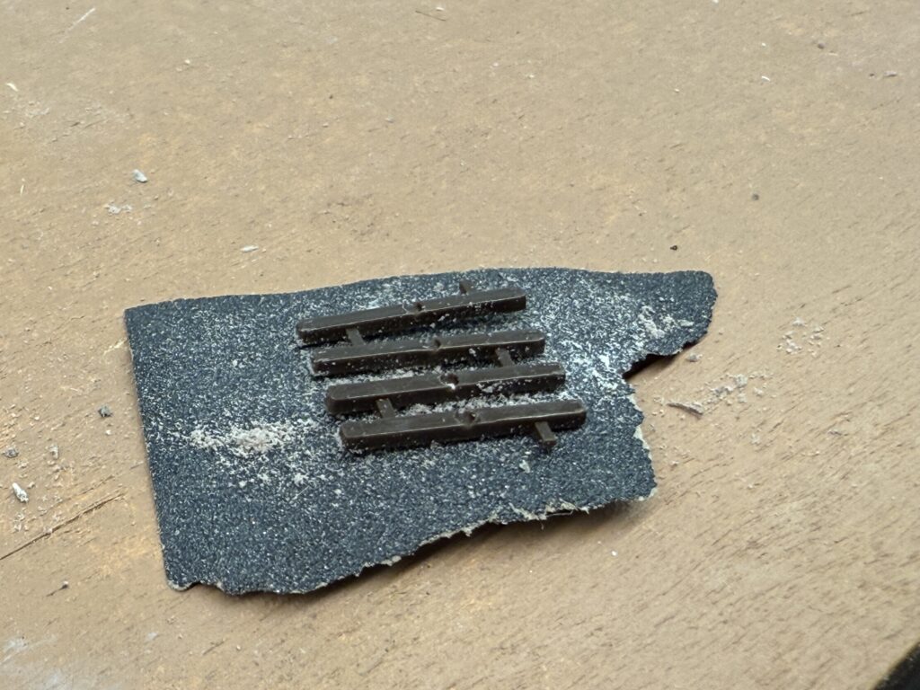 Removing spikes from ties