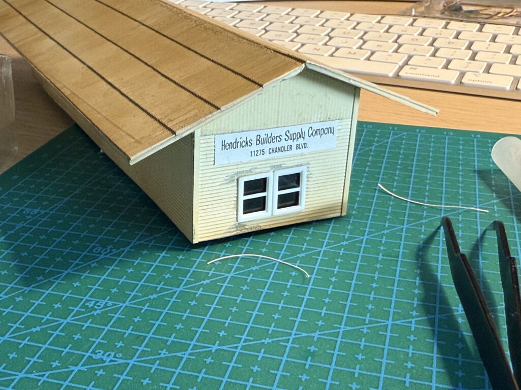 Scratchbuilding a structure: Hendricks Builders Supply Company
