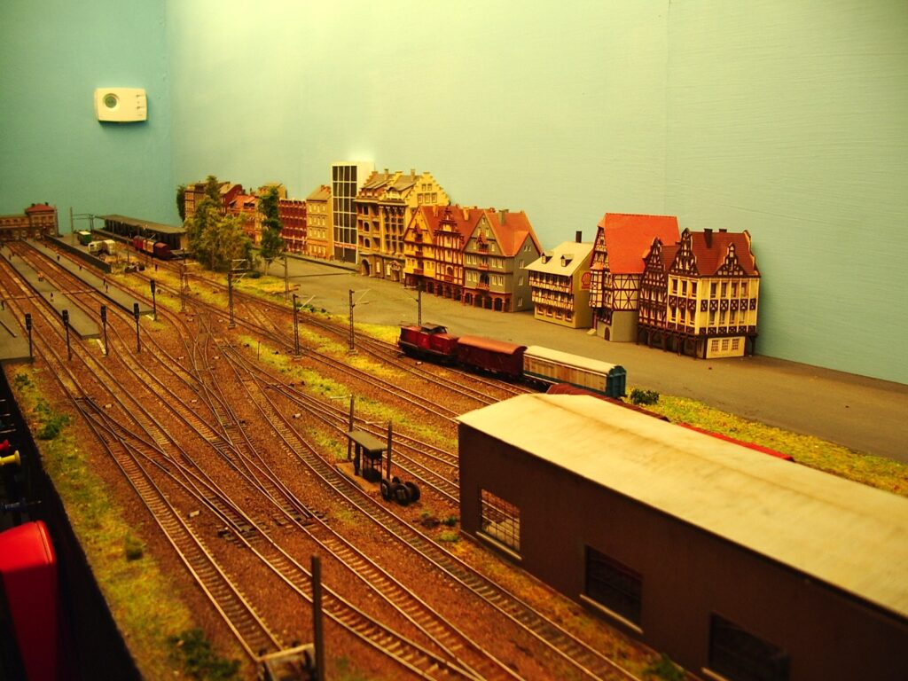 Kopberg main station with rail-served industries connected to the main passenger line.
