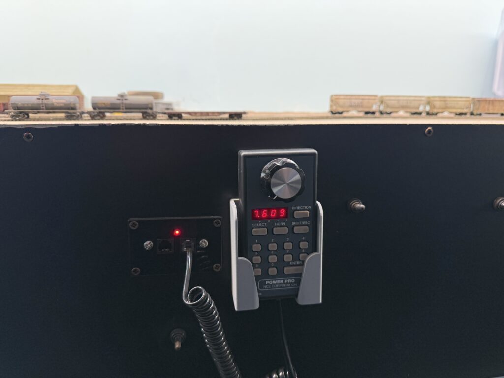 Latest Updates on the Burbank Branch: 3D printed throttle holder